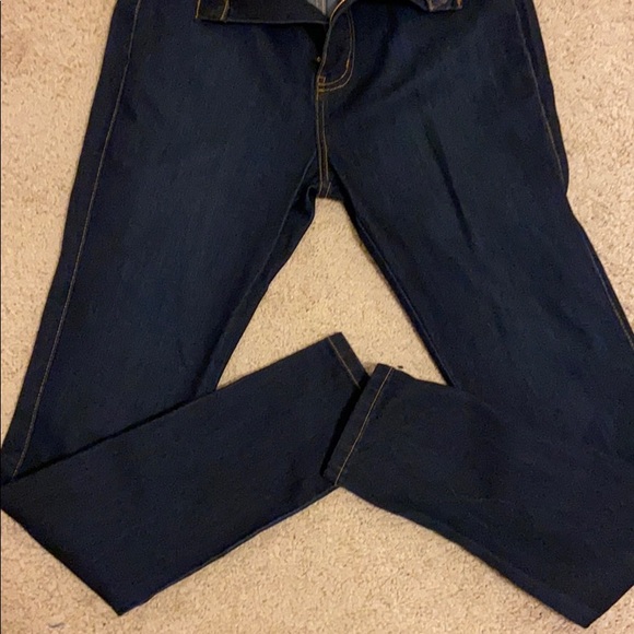 Fashion Nova jeans - Picture 2 of 4